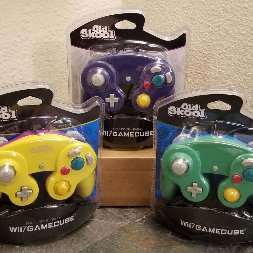 3 Gamecube Controllers - 3 Colors Bundle (NEW), Yellow, Green, Purple - Nintendo